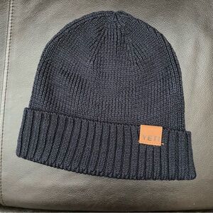 YETI Navy Blue Knit Beanie - NWOT